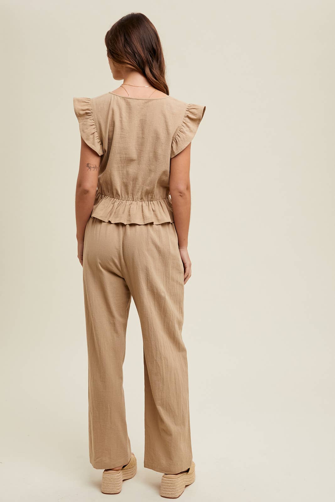 RUFFLE RELAXED CROP TOP AND PANTS SET MOCHA