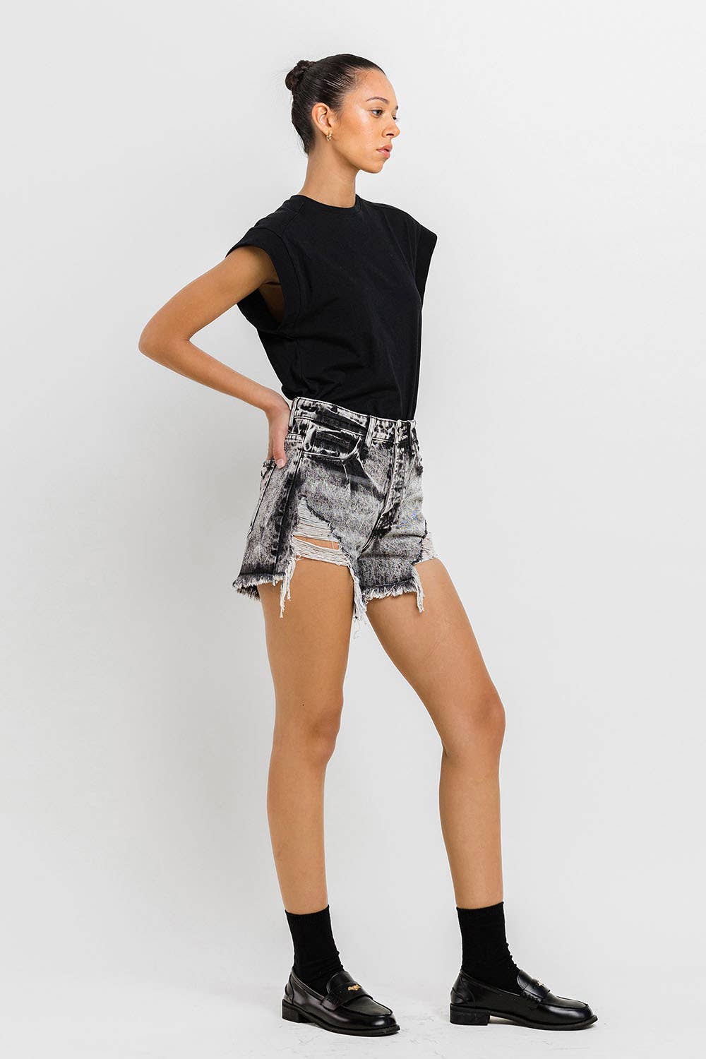 SUPER HIGH RISE MOM SHORTS V2254: