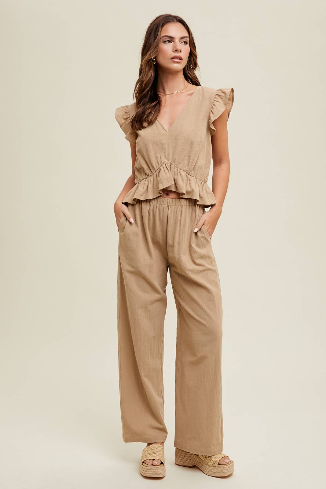 RUFFLE RELAXED CROP TOP AND PANTS SET MOCHA