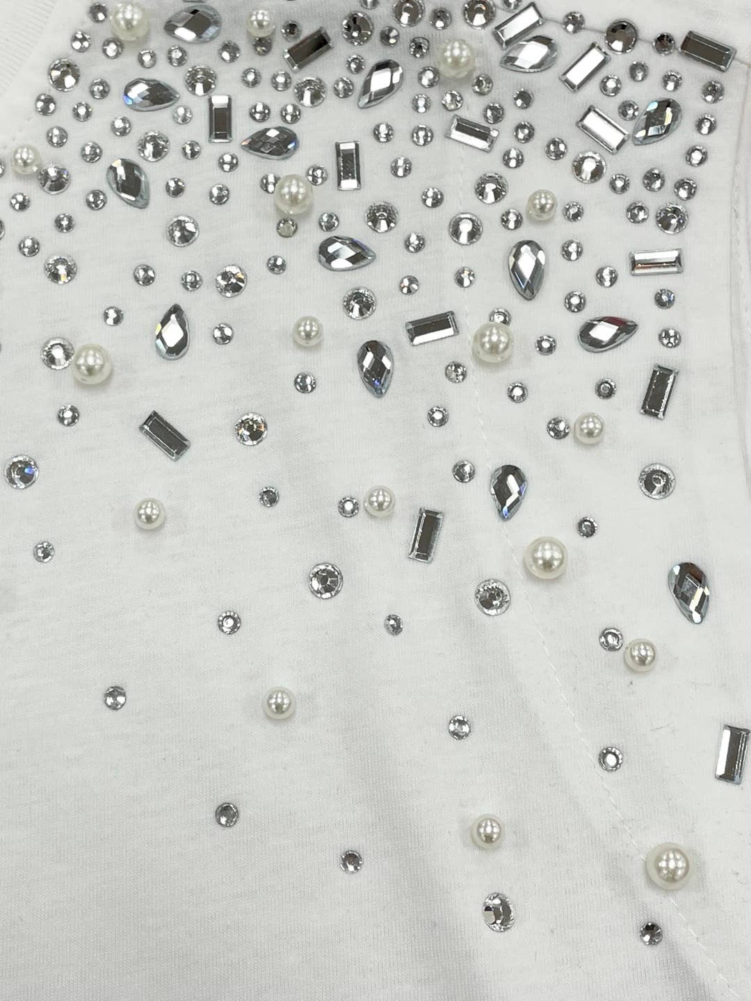 Rhinestone With Pearl Sleeveless Top