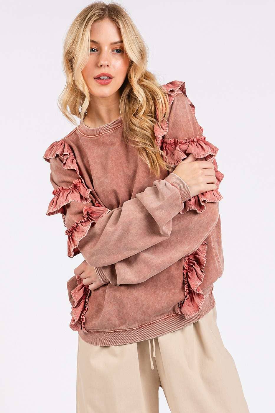 MINERAL WASHED RUFFLED LONG SLEEVE PULLOVER