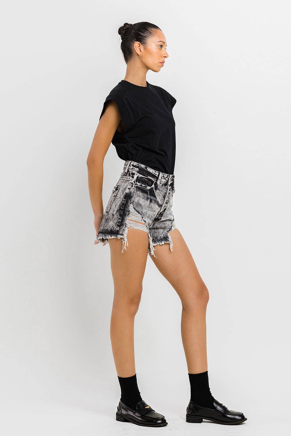 SUPER HIGH RISE MOM SHORTS V2254: