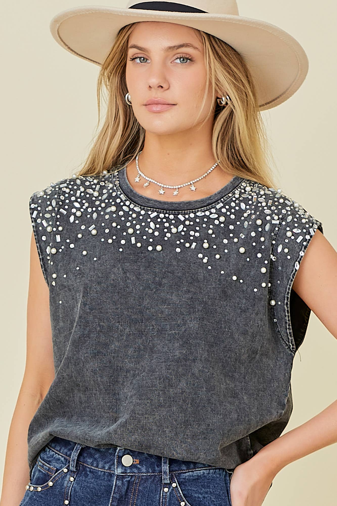 Rhinestone With Pearl Sleeveless Top