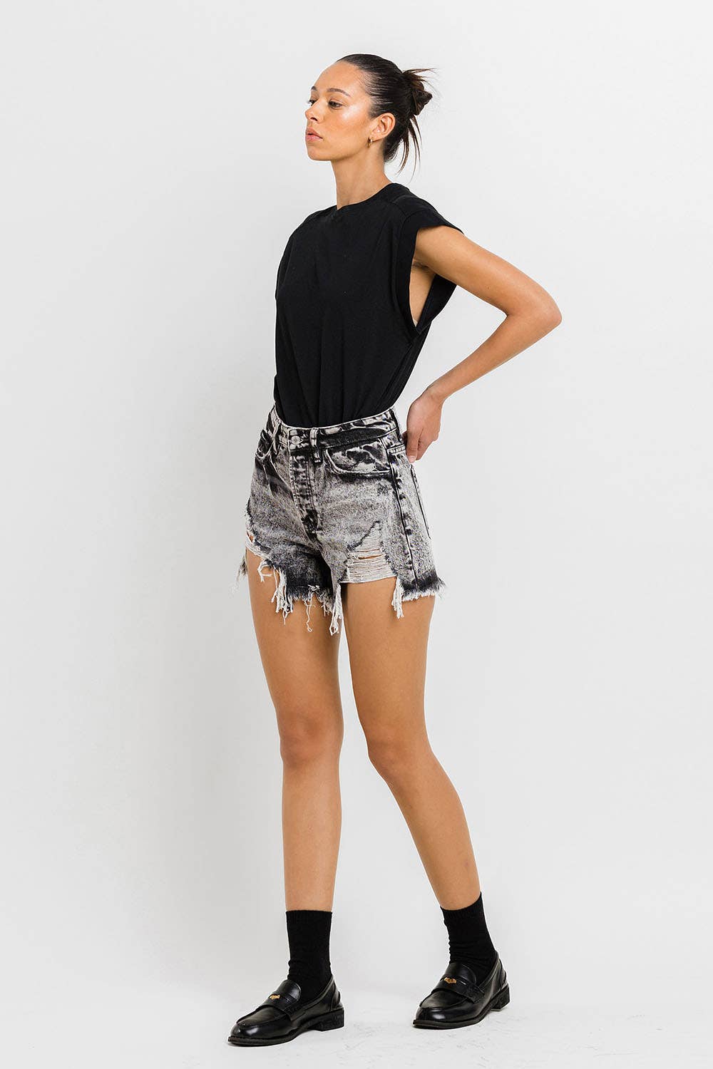 SUPER HIGH RISE MOM SHORTS V2254: