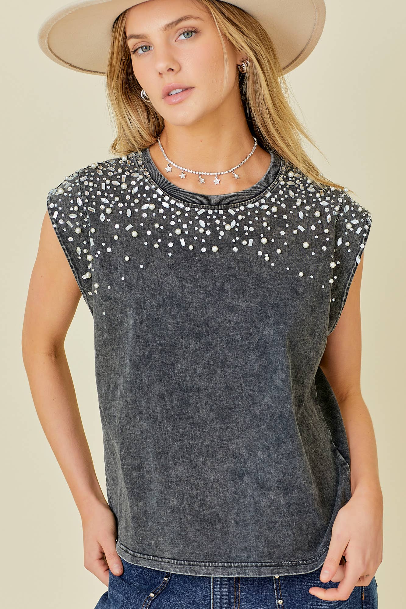 Rhinestone With Pearl Sleeveless Top