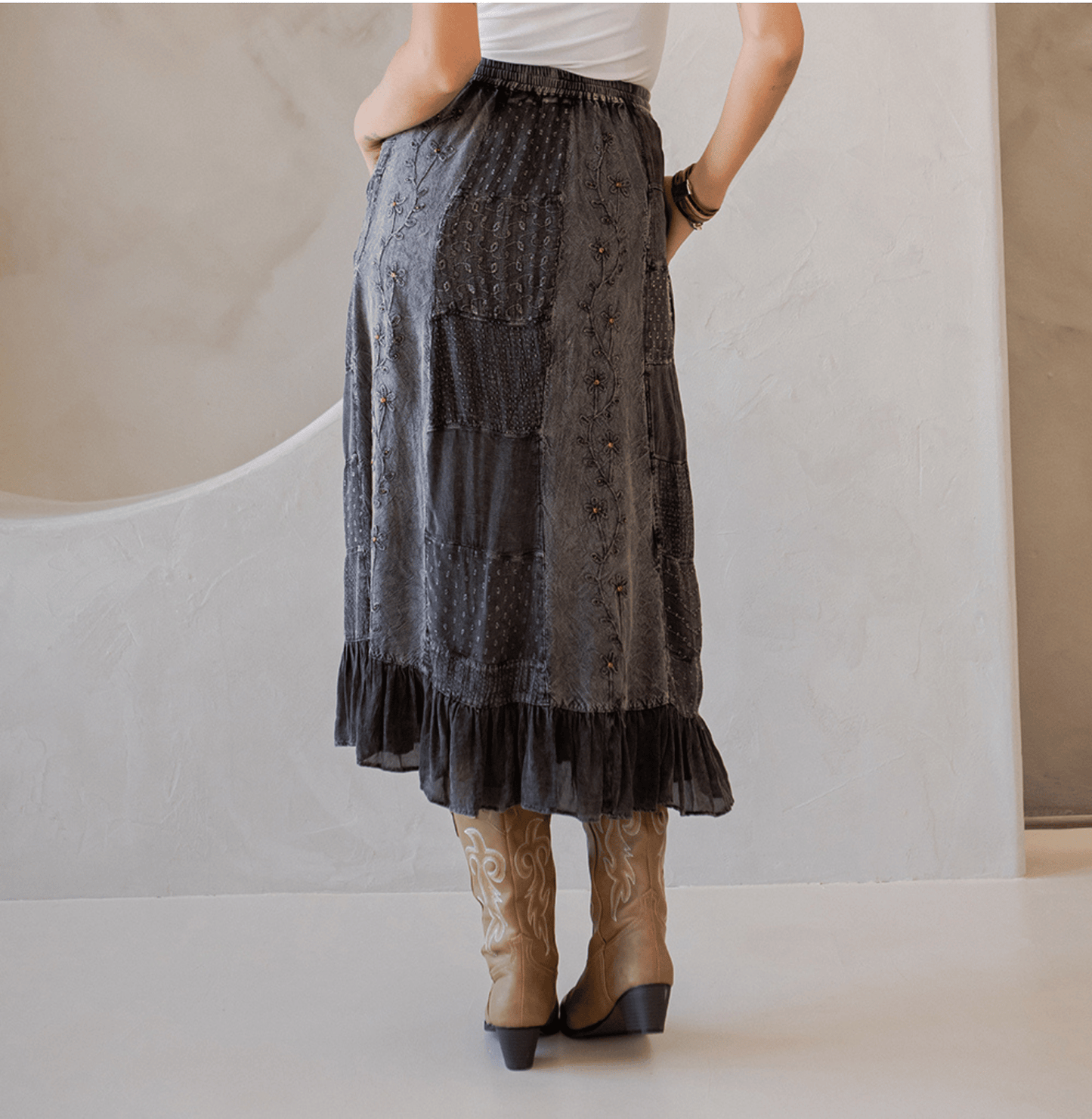 Women Patchwork Embroidered Maxi Skirt With Side Pockets