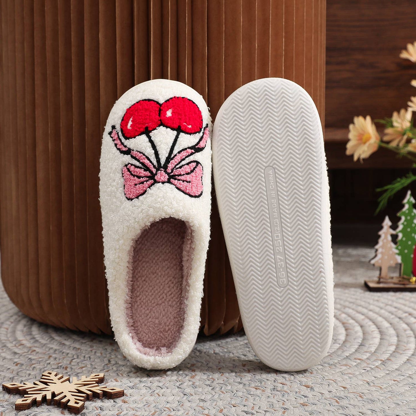 Christmas Bownot Cherry Plush Home Slippers